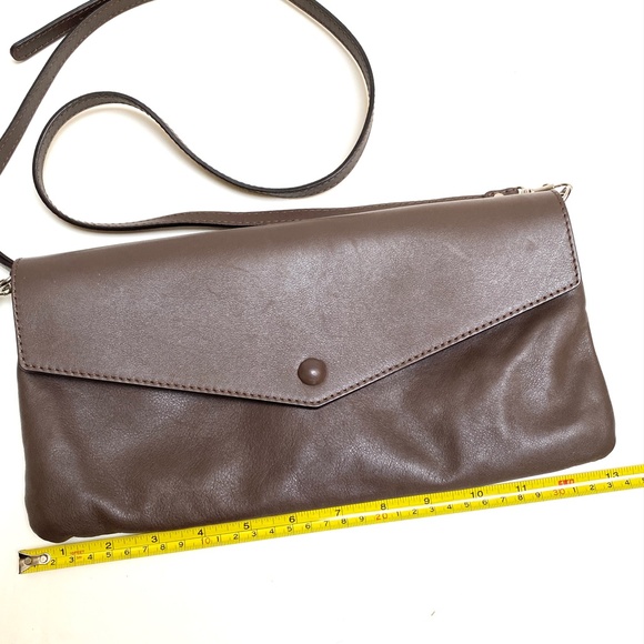 *Gianni Chiarini* Italian Made Leather Clutch - Picture 5 of 14